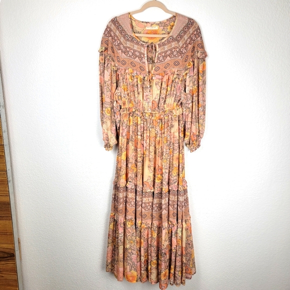 Spell & the Gypsy Amethyst gown. - Picture 5 of 12